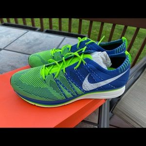 Nike flyknit trainer